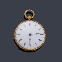 Lote 2483: Reloj de colgar lepin con caja en oro amarillo de 18 K.