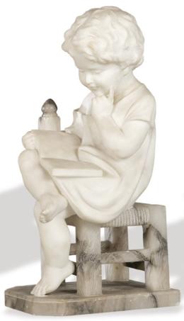 Lote 1448: "Niño Leyendo" en alabastro tallado, Italia S. XIX.
Inspirado en modelo de Antonio Canova.
