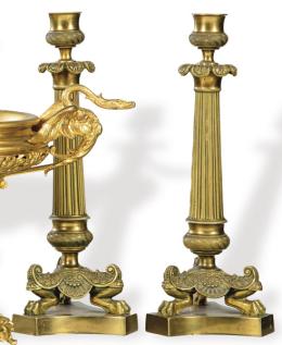 Lote 1047: Pareja de candeleros Napoleon III en bronce dorado, Francia h. 1860.