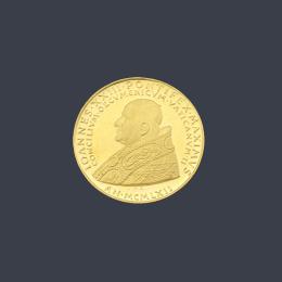 Lote 2696: Moneda conmemorativa de Papas Juan XXIII en oro de 22 K