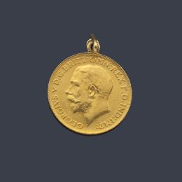 Lote 2710: Moneda de libra esterlina, Jorge V en oro de 22 K, colgada.