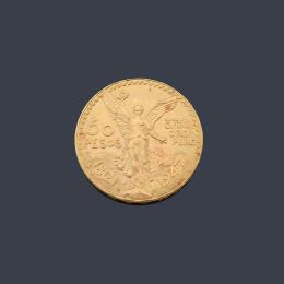 Lote 2734: Moneda de 50 pesos mexicanos en oro de 22 K.