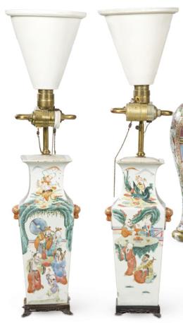 Lote 1385: Pareja de lámparas de mesa realizadas con jarrones de porcelana china
