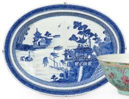 Lote 1416: Fuente de servir carne de porcelana de Compañía de Indias azul y blanco