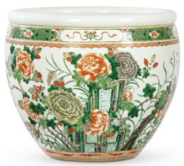 Lote 1418
Pecera de porcelana china con esmaltes de la Familia Verde, Dinastía Qing S. XIX.