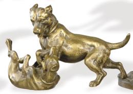 Lote 1440: "Dos Perros Peleándose" en bronce dorado, Francia S. XIX.