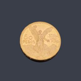 Lote 2520: Moneda de 50 pesos mexicanos en oro de 22 K.