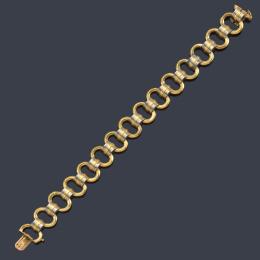 Lote 2394: Pulsera con eslabones ovalados en oro amarillo de 18K.