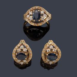 Lote 2457: Pendientes y anillo con zafiros talla oval y semiorla de brillantes en montura de oro amarillo de 18K.