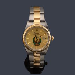 Lote 2580: ROLEX Oyster Perpetual Date, Superlative Chronometer Officially Certified. Ref. 15053 para caballero con caja y brazalete Oyster en acero y oro de 18 K. Con estuche.