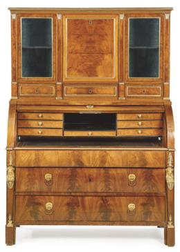 Lote 1067: Bureau librería Imperio en madera de caoba y palma de caoba, con monturas de bronce dorado. Francia, primer tercio S. XIX