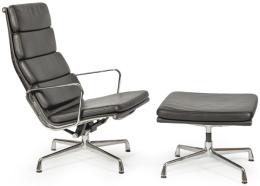 Lote 1344: Charles & Ray Eames para Vitra 1969<br>Conjunto de butaca soft pad EA 222, y taburete reposapiés EA 223