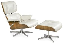 Lote 1349: Charles & Ray Eames para Vitra edición 2001<br>Lounge Chair y ottoman, con asiento y respaldo en madera laminada y moldeada, con cojines en cuero blanco, sobre base giratoria de cinco radios o base fija del ottoman de cuatro radios en aluminio fundido.