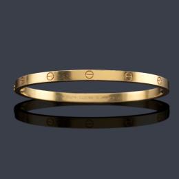 Lote 2267<br>CARTIER<br>Pulsera de la colección LOVE realizado en oro amarillo de 18K.