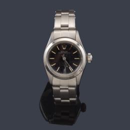 Lote 2567: ROLEX  Oyster Perpetual Date  Ref. 6618. Reloj de señora con caja y brazalete en acero.