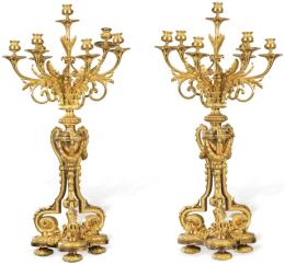 Lote 1137<br>Pareja de grandes candelabros de bronce dorado, Francia S. XIX.