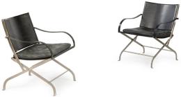 Lote 1304: Antonio Citterio (1950) para Flexform<br>Pareja de sillones plegables modelo Carlotta, con estructura de metal cromado. Asiento y respaldo en cuero negro.<br>