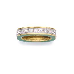 Lote 2226: Anillo con banda de brillantes de aprox. 0,60 ct en total realizado en oro amarillo de 18K, decorado con esmalte 'guilloché' en color verde.