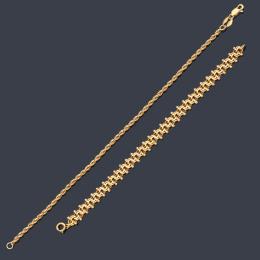 Lote 2435: Dos pulsera en oro amarillo de 18K.