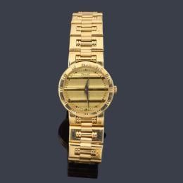 Lote 2538: PIAGET ref. 73016 de señora con caja y brazalete en oro amarillo de 18 K.