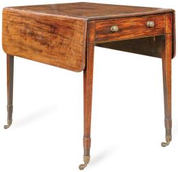 Lote 1096: Mesa pembroke Jorge III, con cajón lateral, en madera de caoba.<br>Inglaterra, principios S. XIX