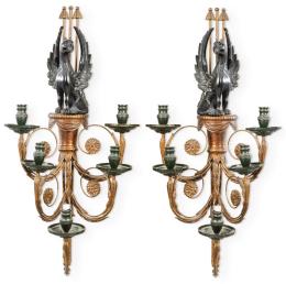 Lote 1274: Pareja de apliques de estilo neoclásico diseñados por Pierre Lotier en bronce y latón dorado y patinado mediados S. XX.