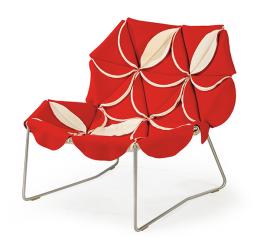 Lote 1458<br>Patricia Urquiola (1961) para Morosso, 2006<br>Sillón Antibodi, Estructura de acero y espuma de poliuretano tapizado en fieltro de dos colores.