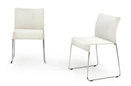 Lote 1470: Jasper Morrison (Londres, 1959) para Vitra 2004. <br>Pareja de sillas modelo Soft Sim