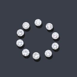 Lote 2318: Lote con diez brillantes de aprox. 1,00 ct en total.