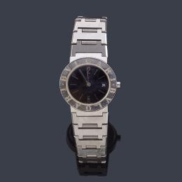 Lote 2530<br>BVLGARI BB 26 SS de señora con caja y brazalete en acero.