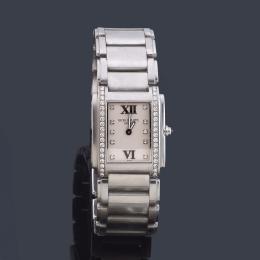 Lote 2536: PATEK PHILIPPE Twenty- 4  ref. 4910/10 de señora con caja y brazalete en acero y brillantes.