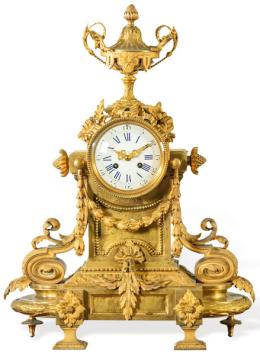 Lote 428: Reloj de sobremesa Napoleón III estilo Luis XVI en bronce. Francia, segunda mitad del siglo XIX.