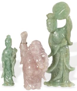 Lote 516: Tres figuras de jade chino tallado de mujeres