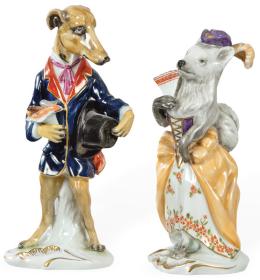 Lote 92: Pareja de figuras de perros ataviados con vestimenta noble de porcelana de Unter weiss bach