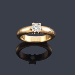 Lote 2171: Solitario con brillante de aprox. 0,50 ct en montura de oro amarillo de 18K.