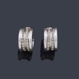 Lote 2404: BVLGARI<br>Pendientes de la colección 'B.ZER0' con doble banda de brillantes en montura de oro blanco de 18K.