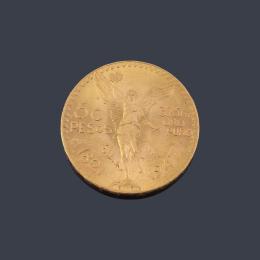 Lote 2668: Moneda de 50 pesos Mexicanos en oro de 22K.