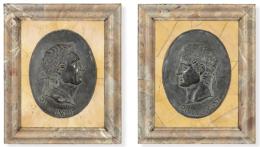 Lote 1269: Pareja de paneles con perfiles de emperadores romanos en bronce sobre marco de marmol de Siena con marco de mármol jaspeado.