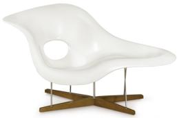 Lote 1407: Charles (1907 -1978) y Ray Eames (1912 - 1988) para Vitra 1948<br>Tumbona "La Chaise"